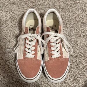 Woman’s Platform Pink and Cream Vans